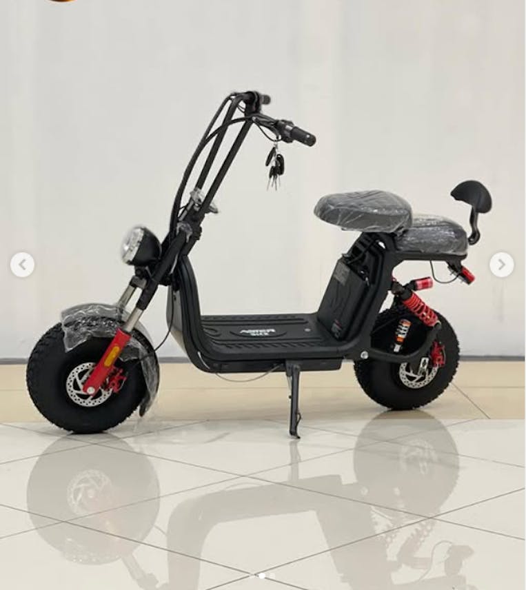 Middle Harley Electric Scooter