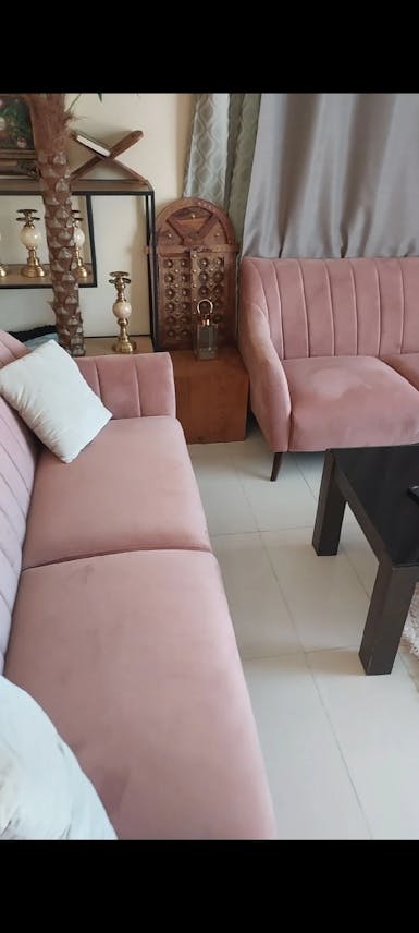 أرائك فردية ومزدوجة وثلاثية للبيع