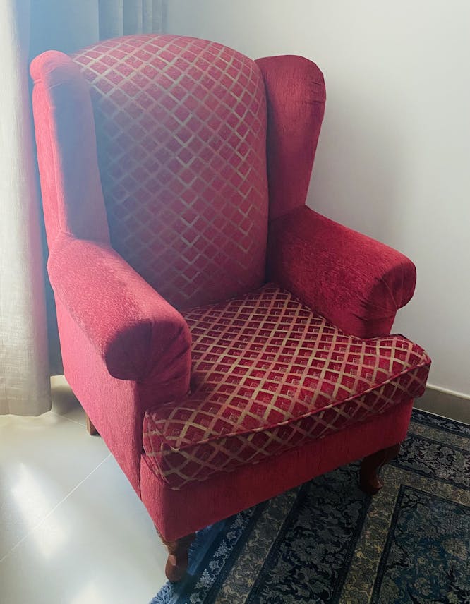 كرسي الأثاث