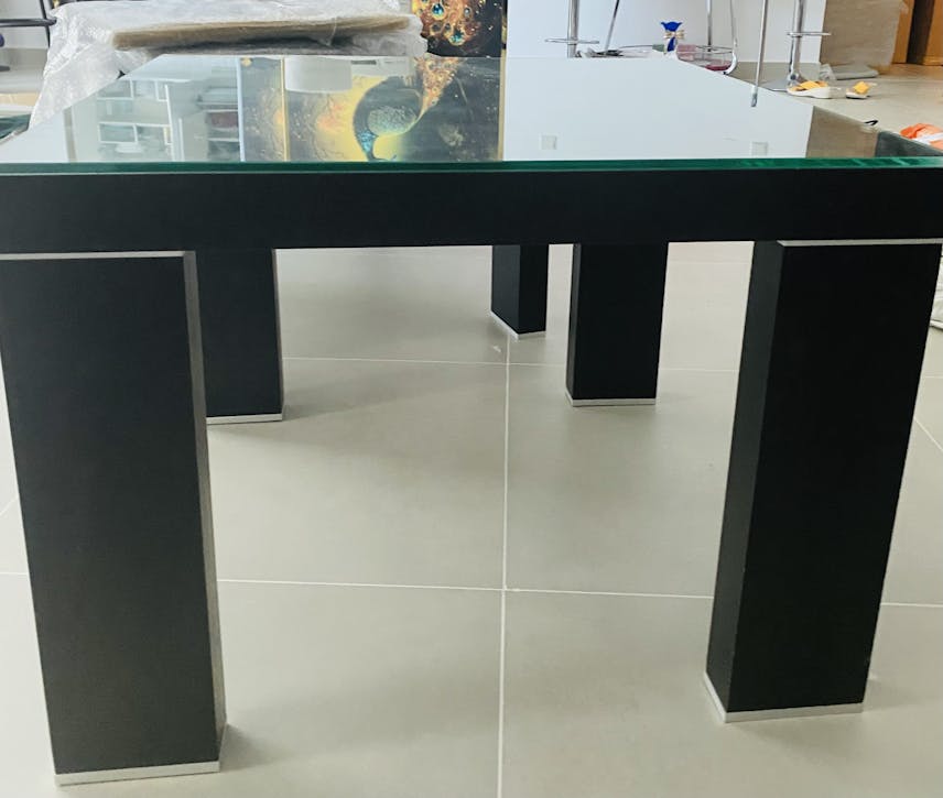 طقم طاولة جانبية من الخشب الصلب مكون من قطعتين