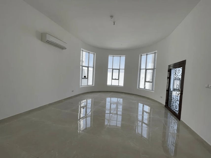 فيلا مستقلة جديدة للإيجار في الرياض