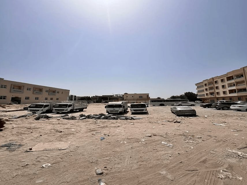 أرض سكنية تجارية في المويهات 3، عجمان