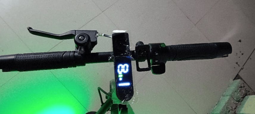 سكوتر كهربائي جديد قابل للطي