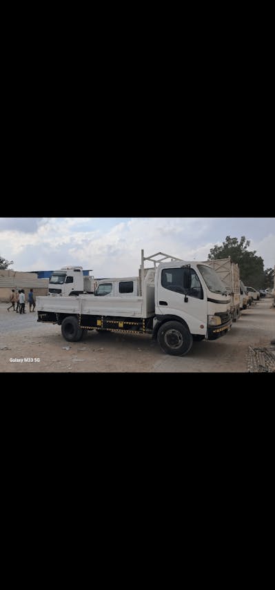 Hino H300 Pickup 2010