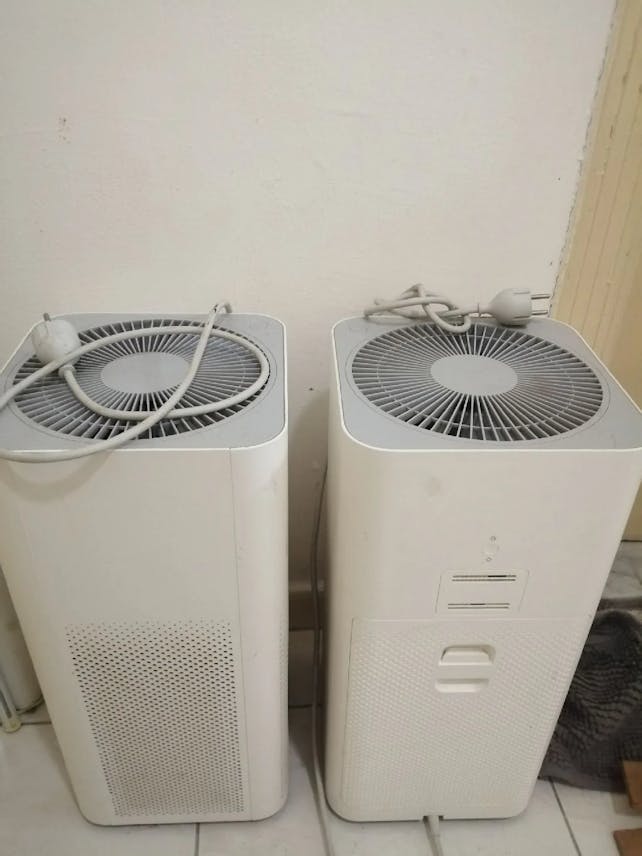 2 فلتر لتنقية الهواء للغرف والمكاتب والصالات بحالة ممتازة