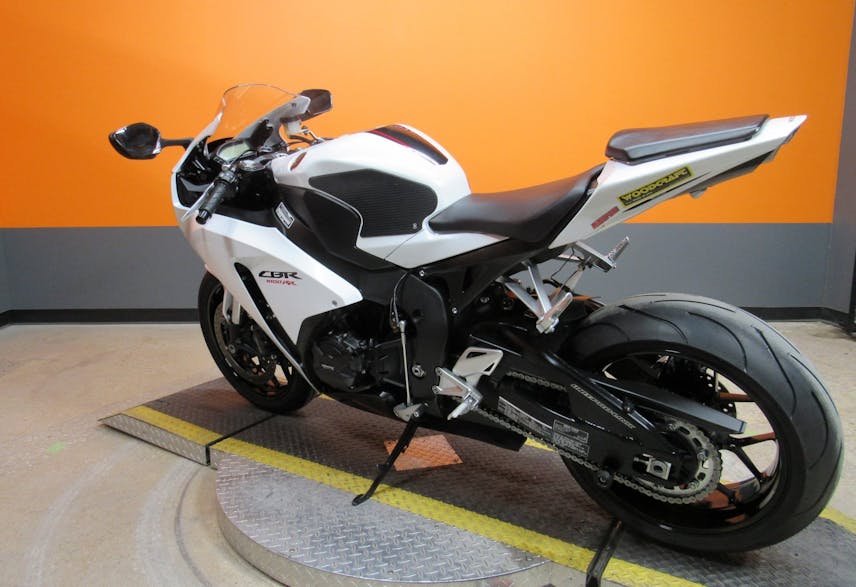 2014 HONDA CBR1000RR 22