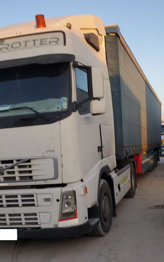 For Sale: 15-Meter Trailer with Volvo Head