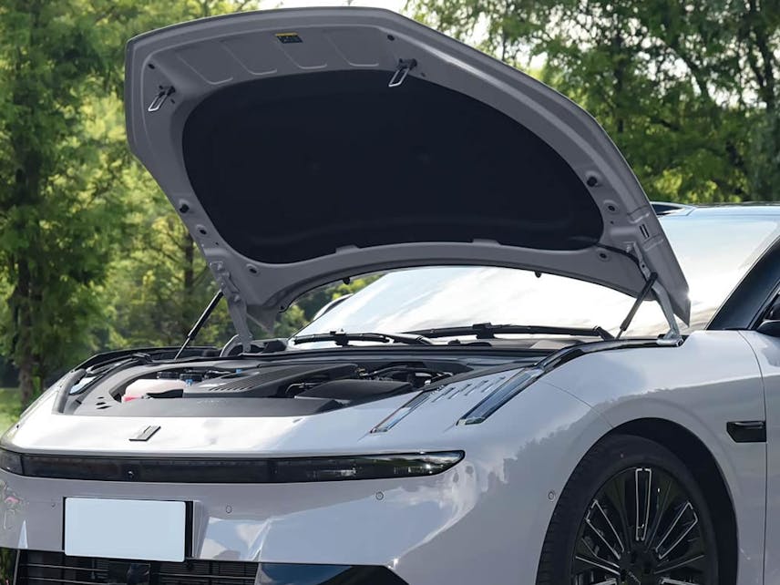 LYNK&CO 10 EM-P 2025