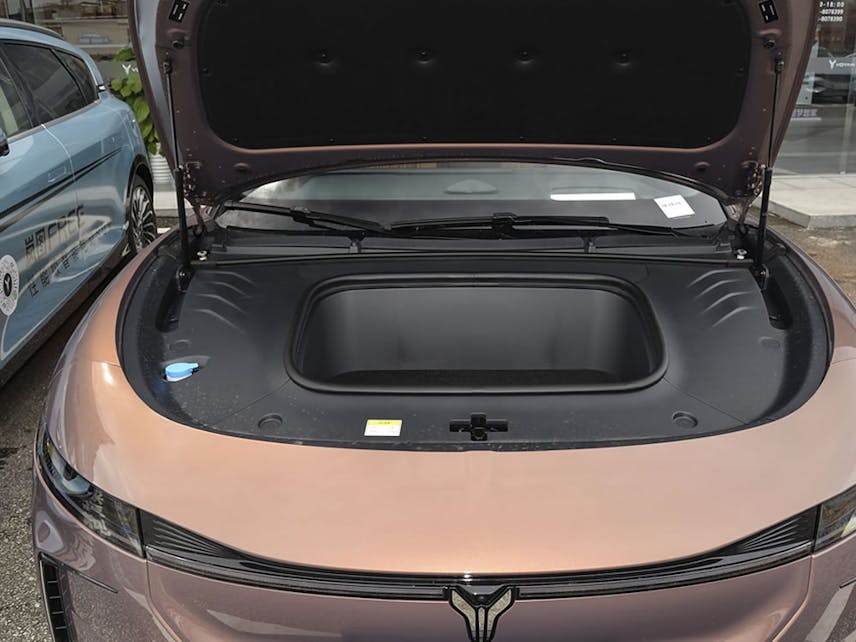 Voyah Chasing Light EV 2023