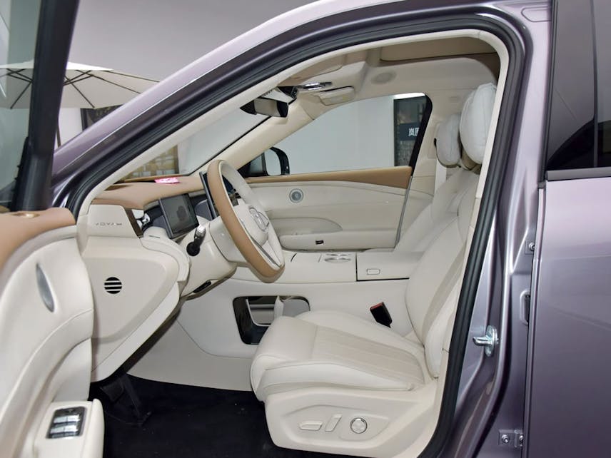 Voyah FREE super long battery life version 2024