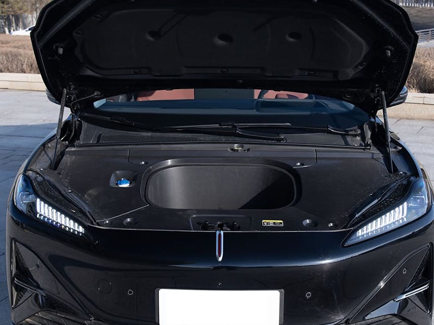 Hongqi Tiangong 05 EV 2025