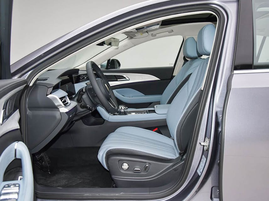 Hongqi H5 PHEV 130 170 2025