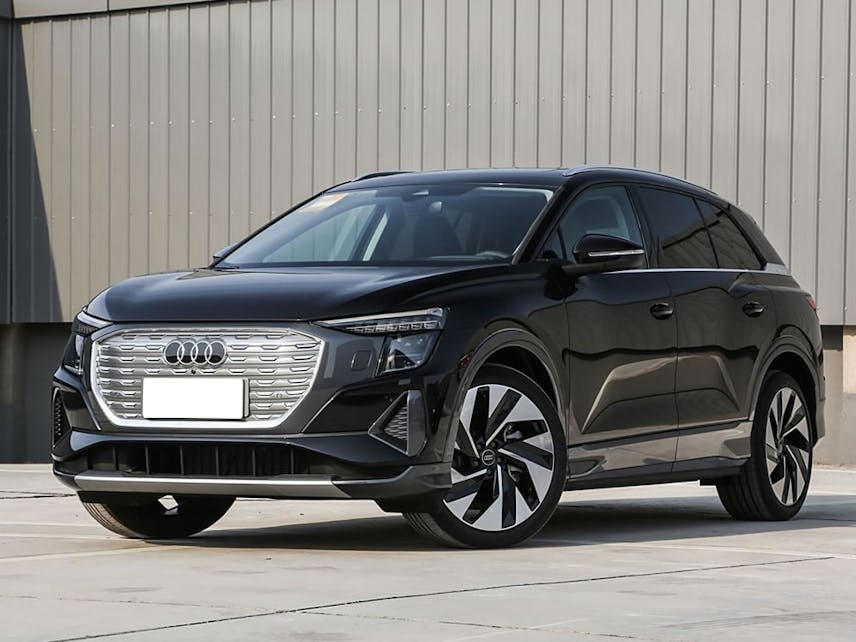 Audi Q5 e-tron EV 2024