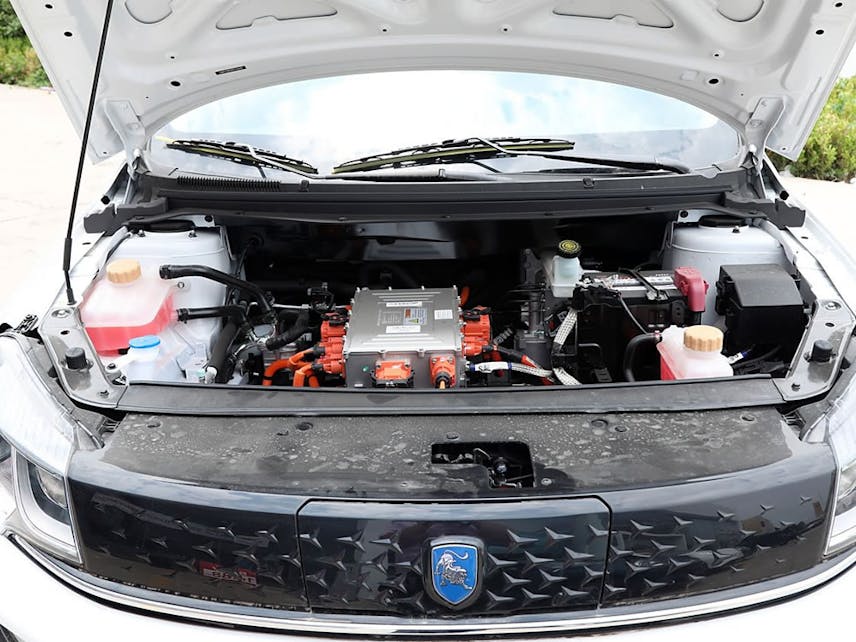 DongFeng FORTHING S60 EV 2024