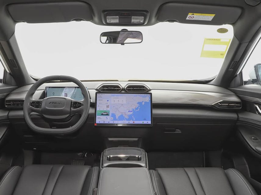 DongFeng Aeolus L7 EV 2025