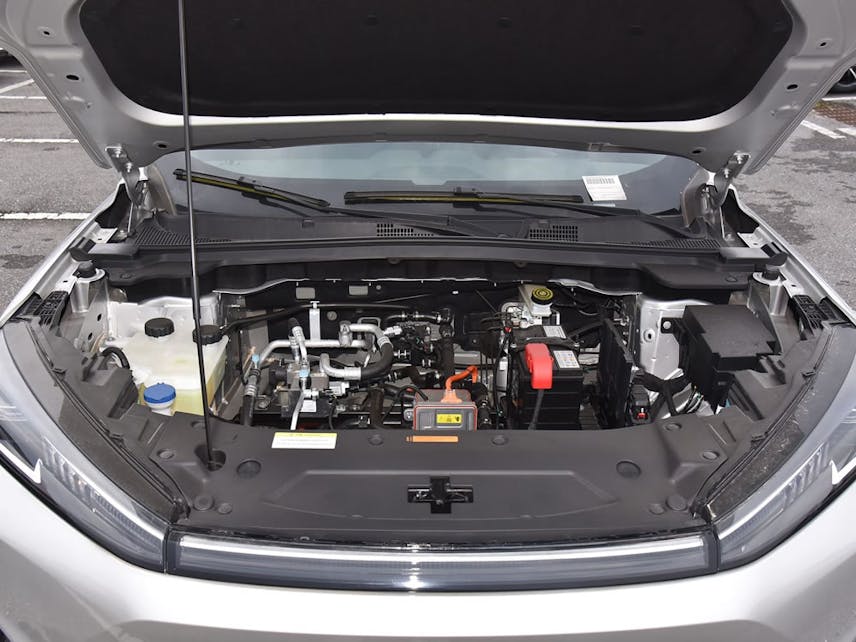 DongFeng Aeolus L7 EV 2025