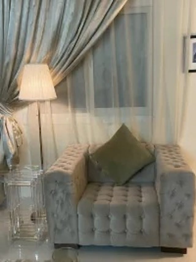 3 Piece sofa set for sale in Al Ain