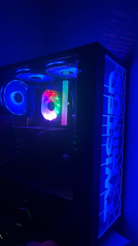 pc بي سي نظيف